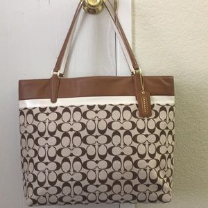 Coach signature tote